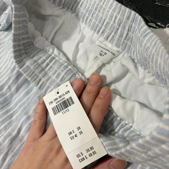 Girl's size 11/12 ABERCROMBIE & FITCH Wide Leg PantBlue Stripe NWT - Picture 5 of 7